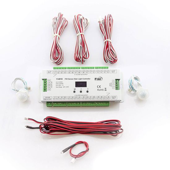 ISOLED Treppen-Effekt PWM-Dimmer 5-24V DC, 32x1A + SPI-Output, 2 PIR Sensor + 2 Push-Tast Eingänge