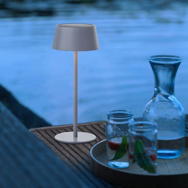 Brilliant Picco LED Außentischleuchte 4W Warmweiß IP44 Grau Matt Solar, USB G40400/22