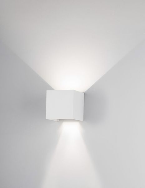 Nova Luce COMO LED Wandleuchte Weiß 2x3W IP54 Warmweiss 11,2x11,2x11,2cm 747406